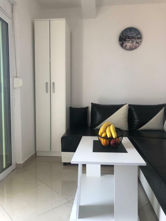 Apartmani Dini Ούλτσιν Εξωτερικό φωτογραφία